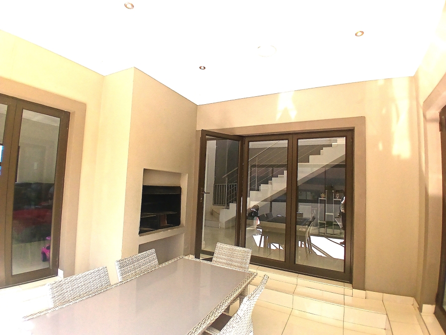 3 Bedroom Property for Sale in Blue Valley Golf Estate Gauteng