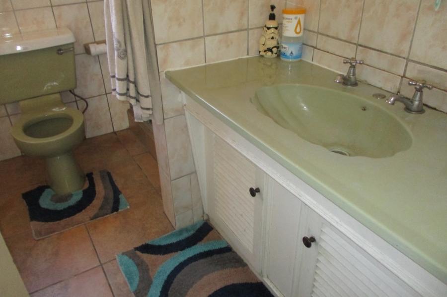 To Let 3 Bedroom Property for Rent in Birch Acres Gauteng