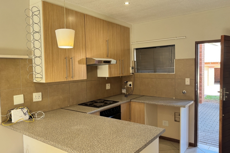 To Let 2 Bedroom Property for Rent in Sagewood Gauteng