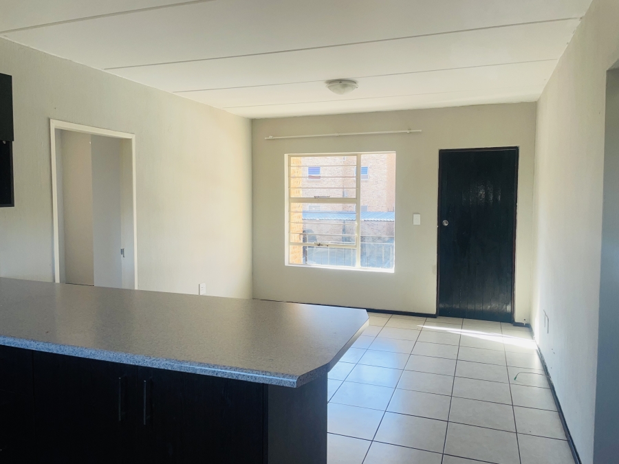 To Let 2 Bedroom Property for Rent in Honeydew Gauteng