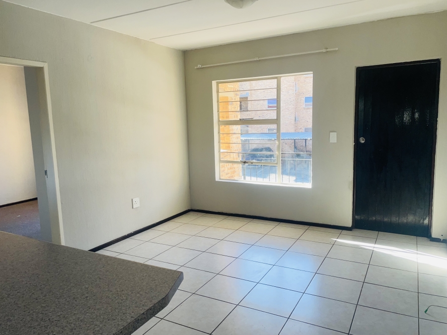 To Let 2 Bedroom Property for Rent in Honeydew Gauteng