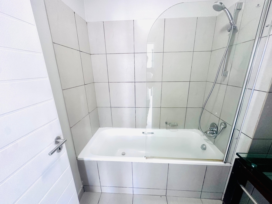 2 Bedroom Property for Sale in Jackal Creek Golf Estate Gauteng