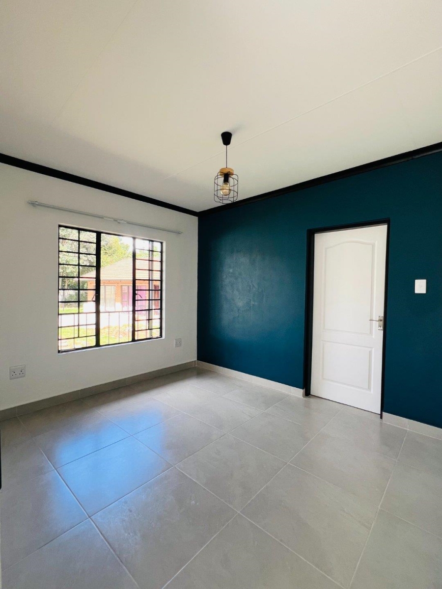 To Let 1 Bedroom Property for Rent in Florida Gauteng