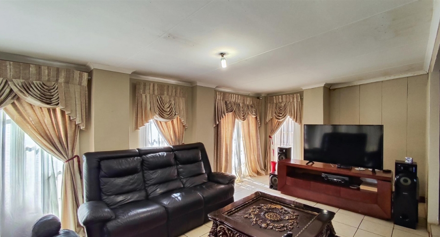 3 Bedroom Property for Sale in Crystal Park Gauteng