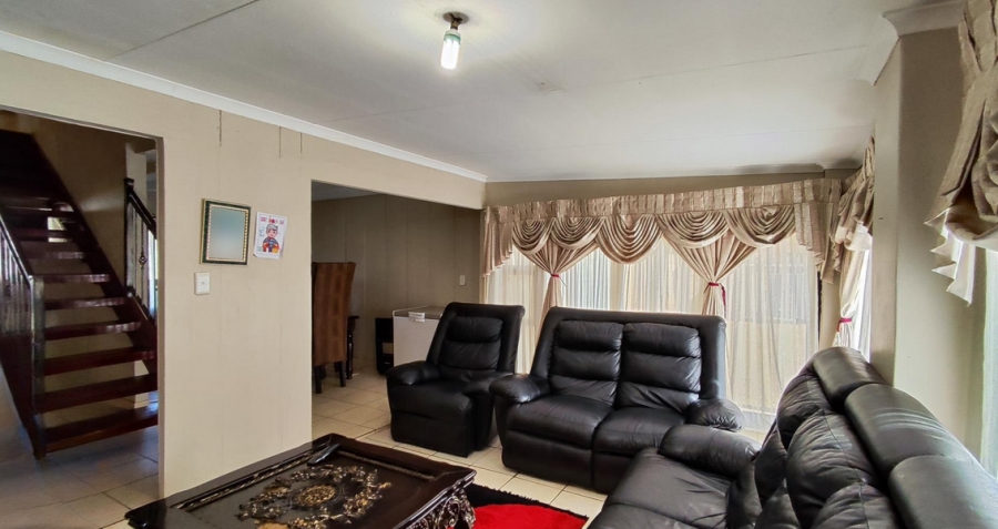 3 Bedroom Property for Sale in Crystal Park Gauteng