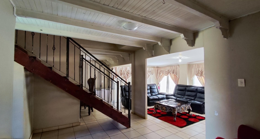 3 Bedroom Property for Sale in Crystal Park Gauteng