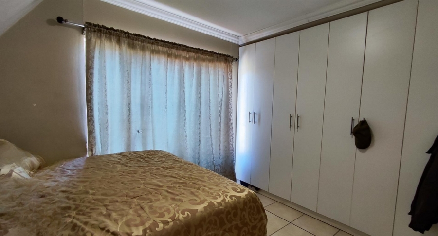 3 Bedroom Property for Sale in Crystal Park Gauteng
