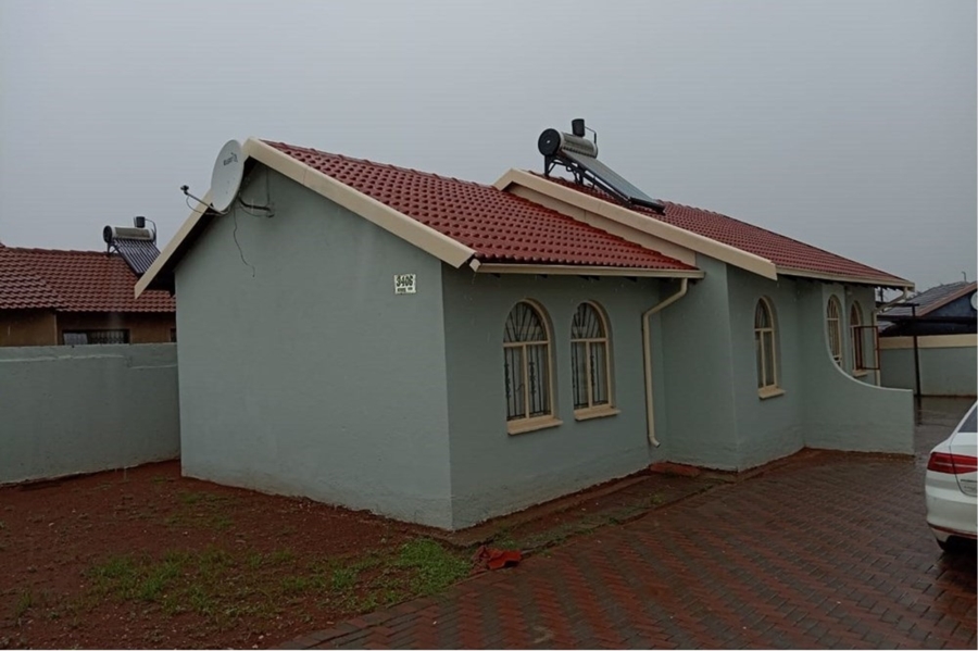 3 Bedroom Property for Sale in Protea North Gauteng