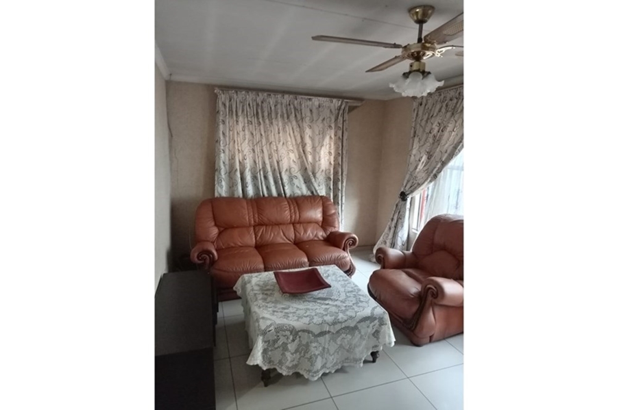 3 Bedroom Property for Sale in Protea North Gauteng