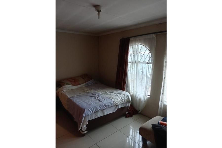 3 Bedroom Property for Sale in Protea North Gauteng