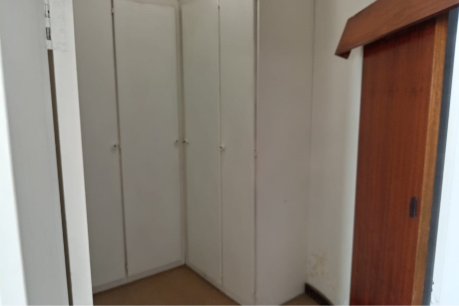 2 Bedroom Property for Sale in Killarney Gauteng