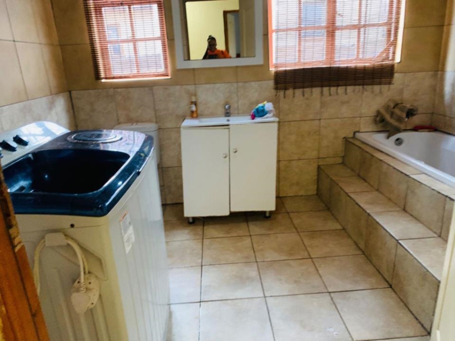 3 Bedroom Property for Sale in Leachville Gauteng