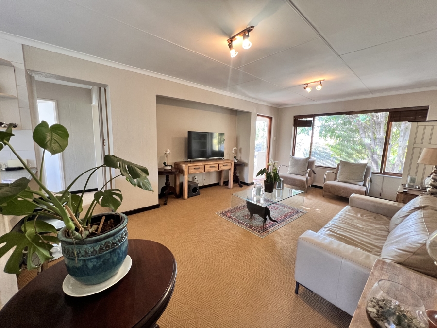 2 Bedroom Property for Sale in Sunninghill Gauteng