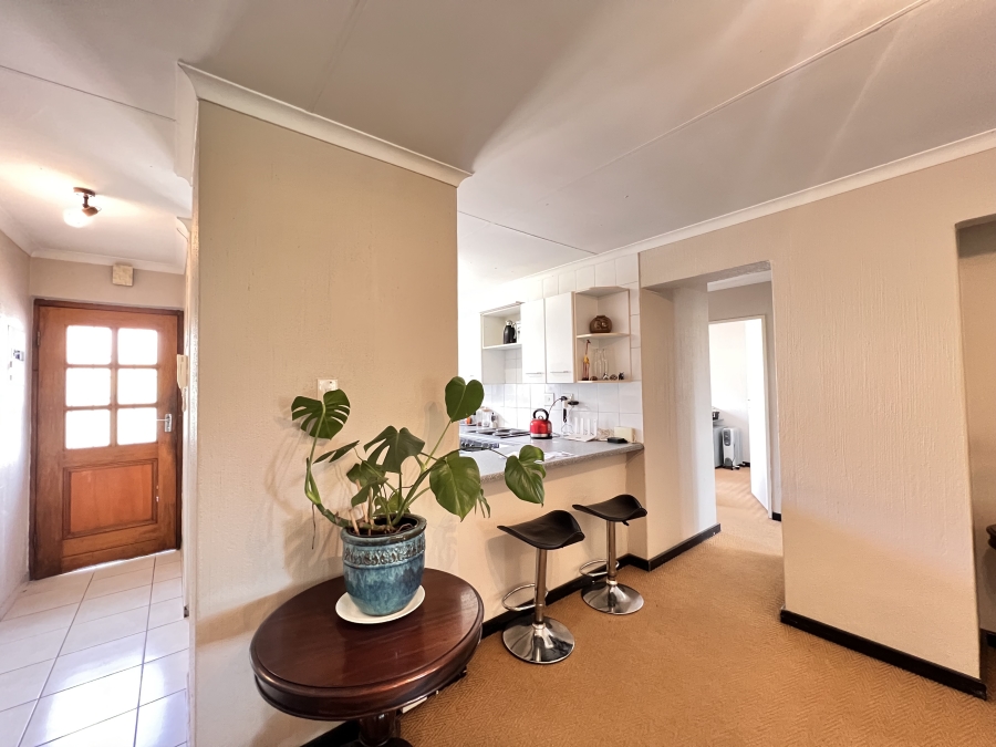 2 Bedroom Property for Sale in Sunninghill Gauteng