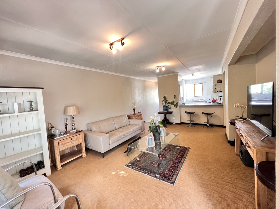 2 Bedroom Property for Sale in Sunninghill Gauteng