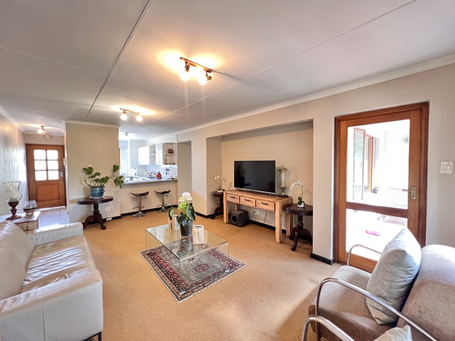 2 Bedroom Property for Sale in Sunninghill Gauteng
