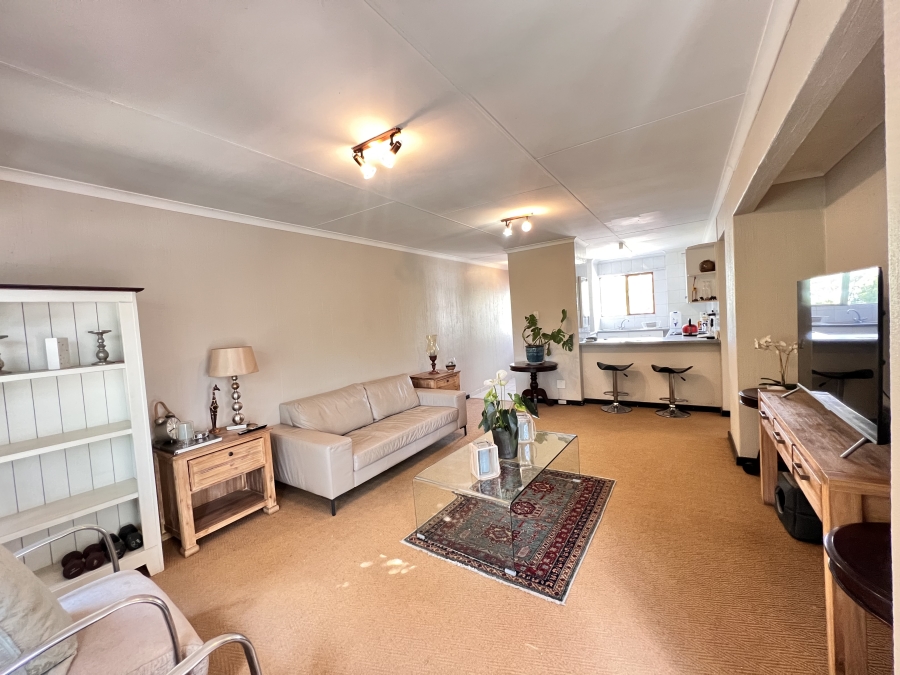 2 Bedroom Property for Sale in Sunninghill Gauteng