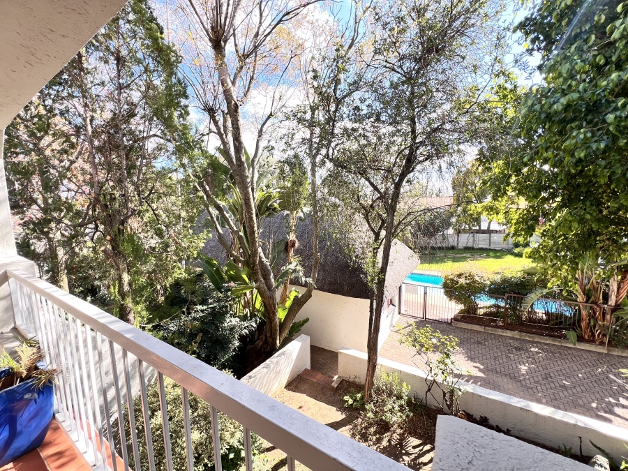 2 Bedroom Property for Sale in Sunninghill Gauteng