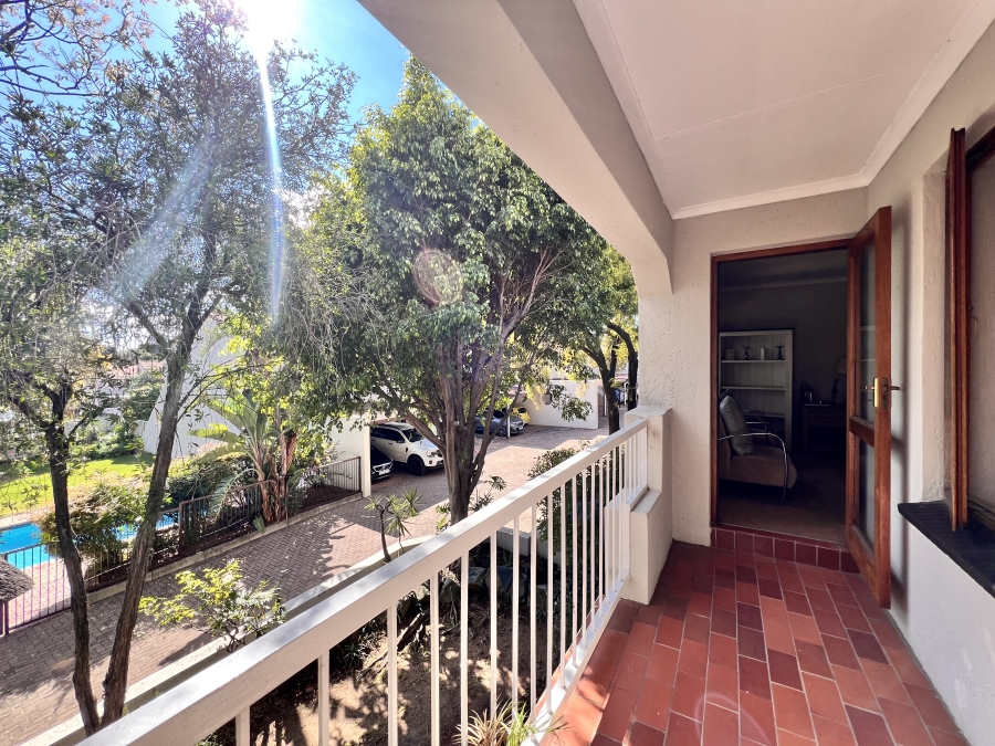 2 Bedroom Property for Sale in Sunninghill Gauteng