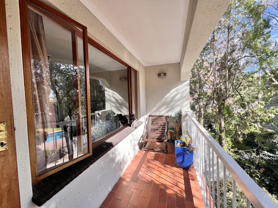 2 Bedroom Property for Sale in Sunninghill Gauteng