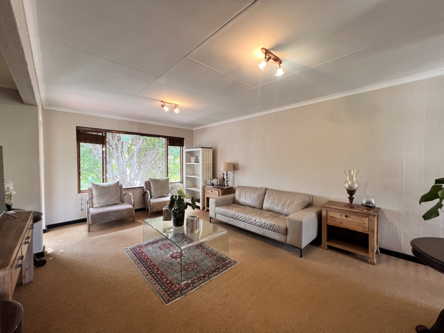 2 Bedroom Property for Sale in Sunninghill Gauteng