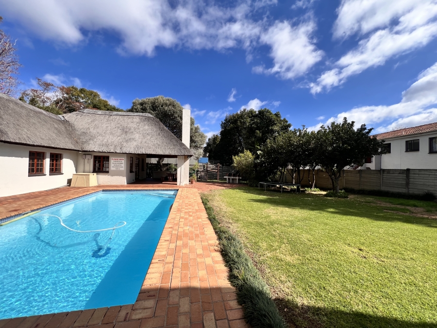 2 Bedroom Property for Sale in Sunninghill Gauteng