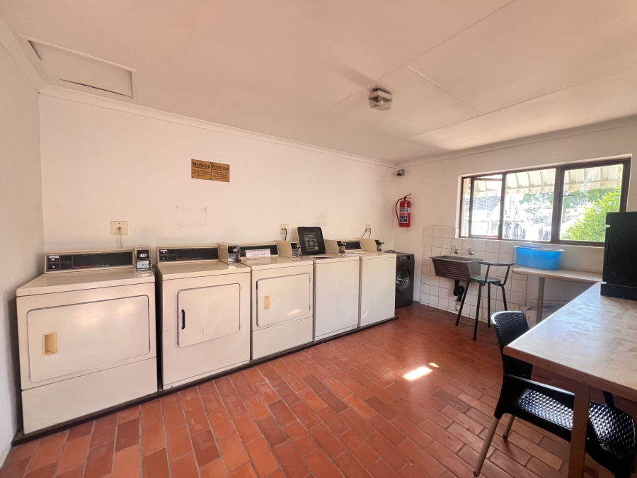 2 Bedroom Property for Sale in Sunninghill Gauteng