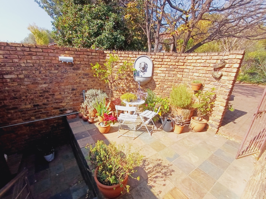 3 Bedroom Property for Sale in Faerie Glen Gauteng