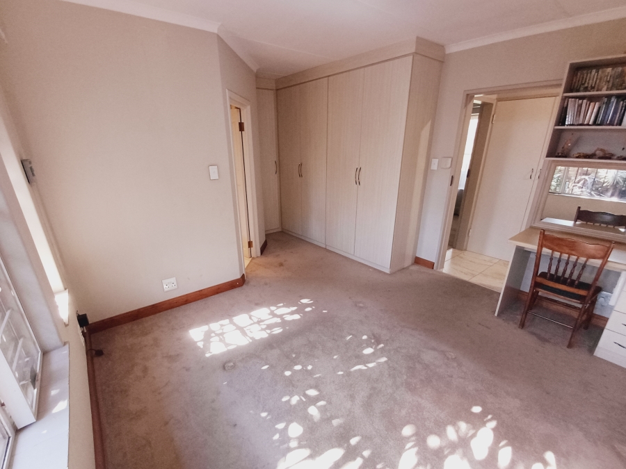 3 Bedroom Property for Sale in Faerie Glen Gauteng