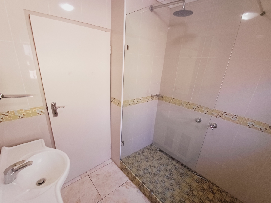 3 Bedroom Property for Sale in Faerie Glen Gauteng