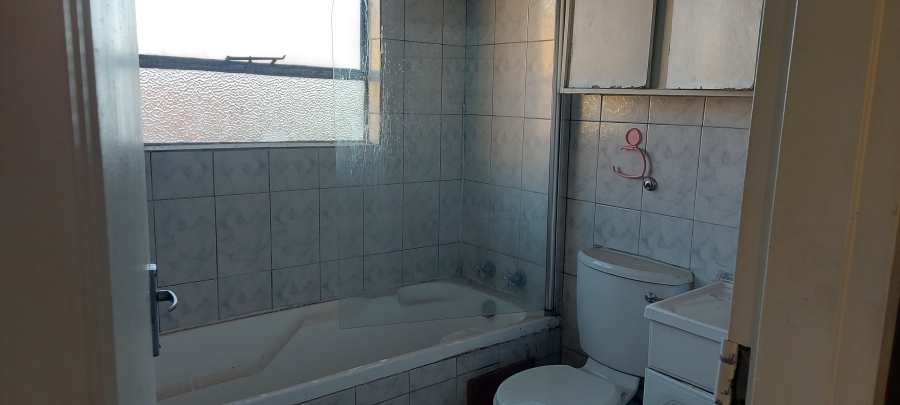 To Let 3 Bedroom Property for Rent in Suideroord Gauteng