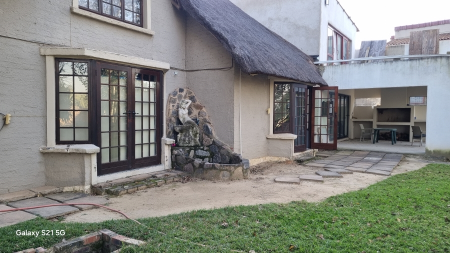 5 Bedroom Property for Sale in Buccleuch Gauteng