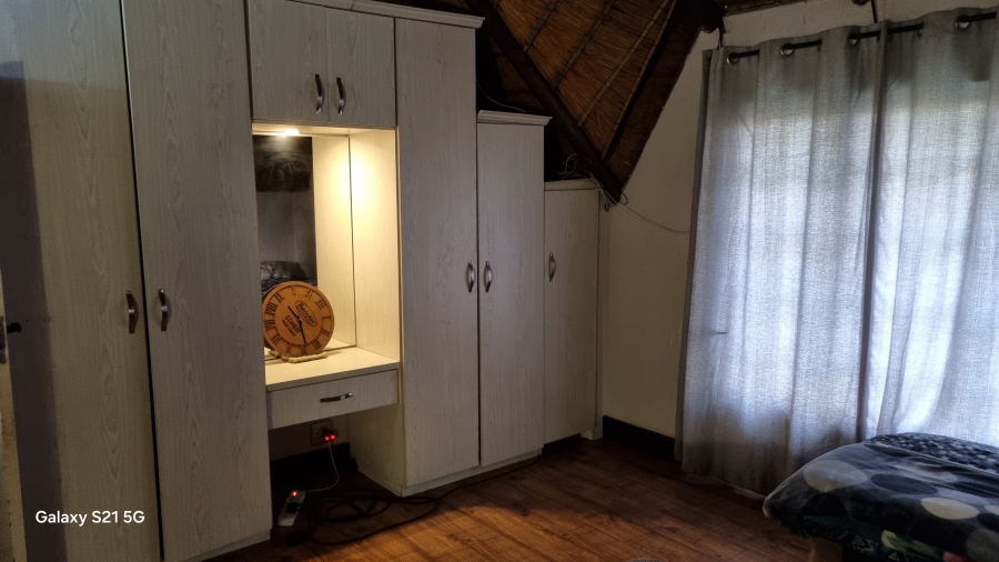 5 Bedroom Property for Sale in Buccleuch Gauteng