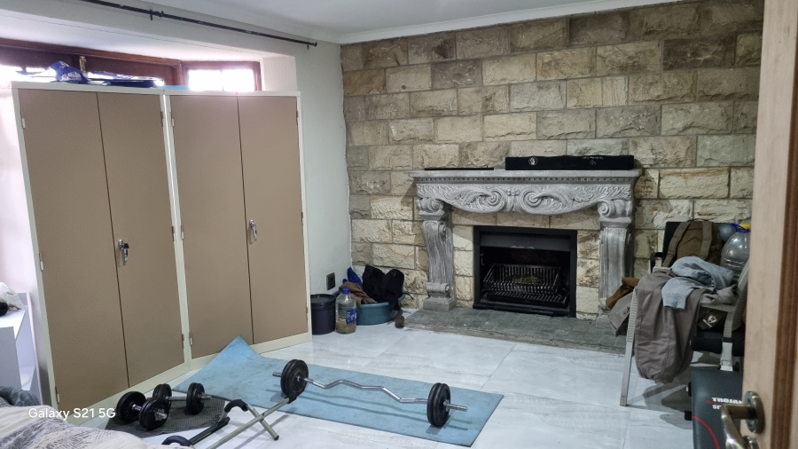 5 Bedroom Property for Sale in Buccleuch Gauteng