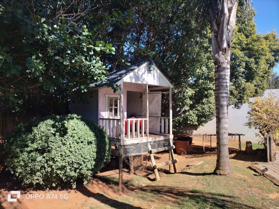 3 Bedroom Property for Sale in Harmelia Gauteng