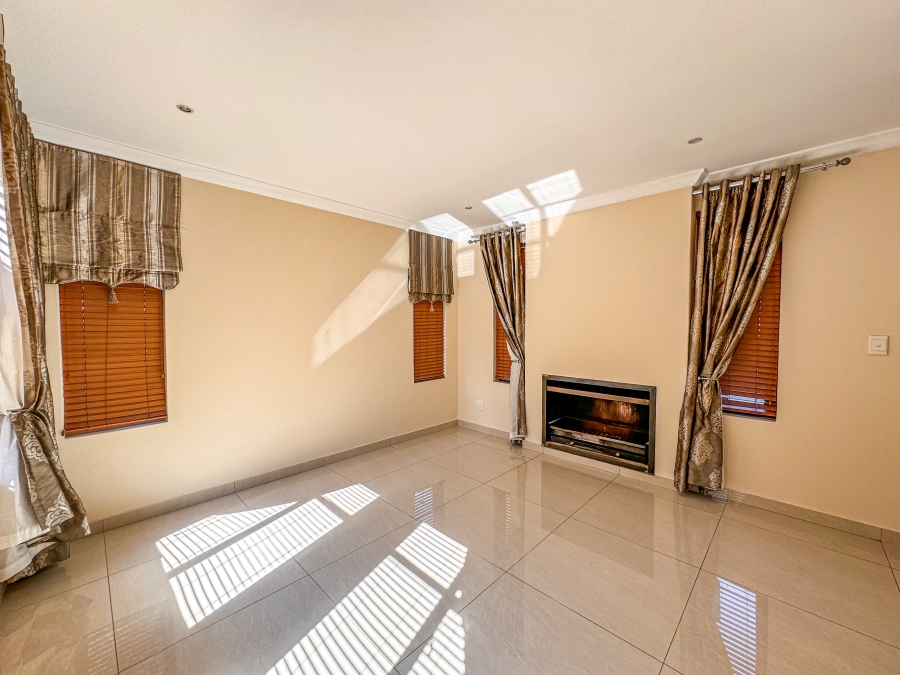 To Let 3 Bedroom Property for Rent in Willow Acres Gauteng