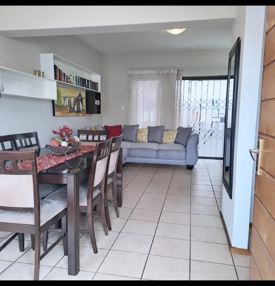 To Let 2 Bedroom Property for Rent in Noordheuwel Gauteng