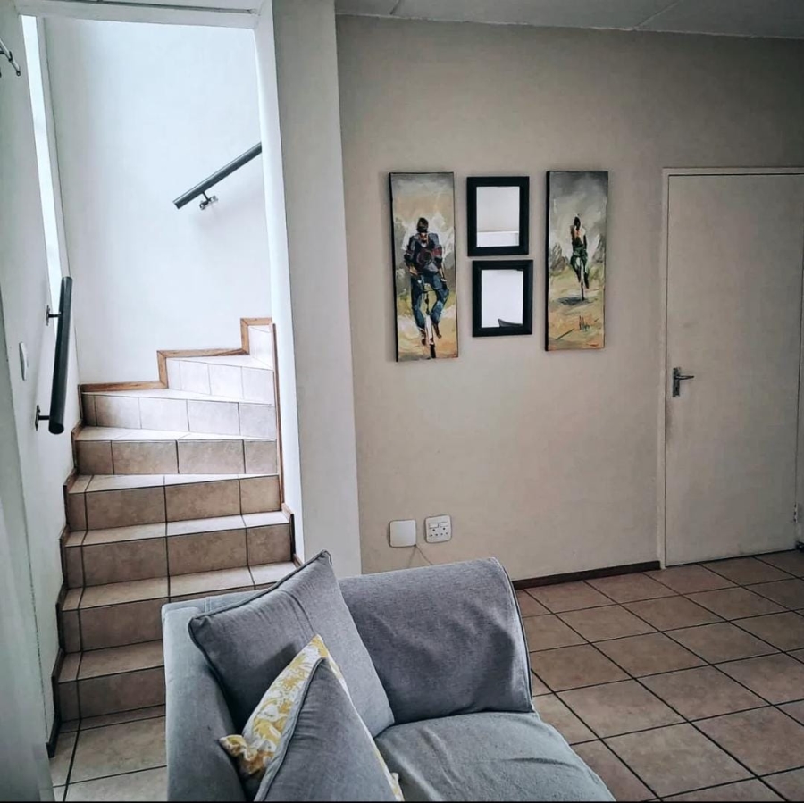To Let 2 Bedroom Property for Rent in Noordheuwel Gauteng