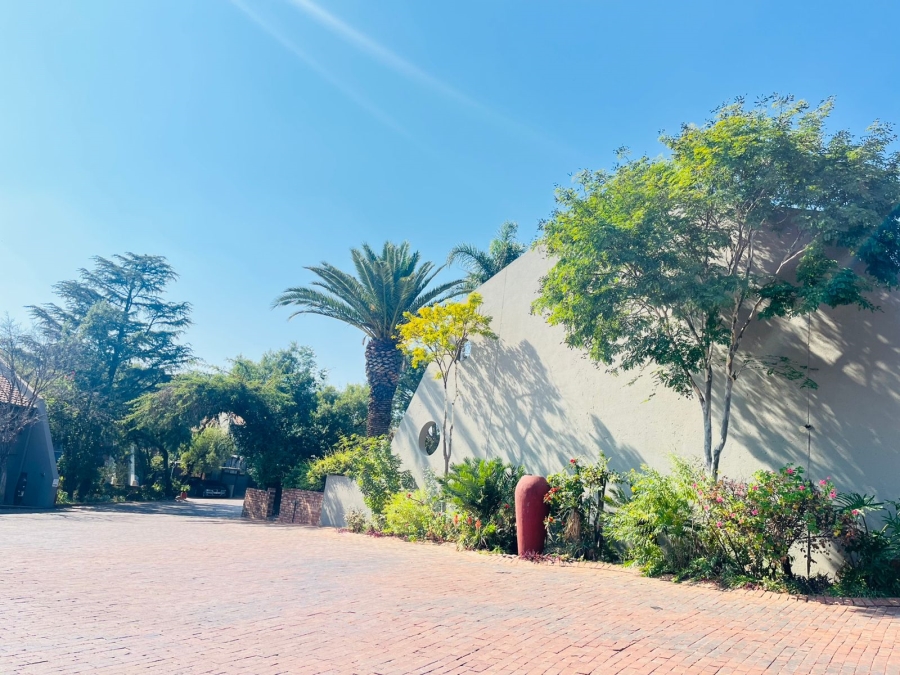 To Let 2 Bedroom Property for Rent in Sunninghill Gauteng
