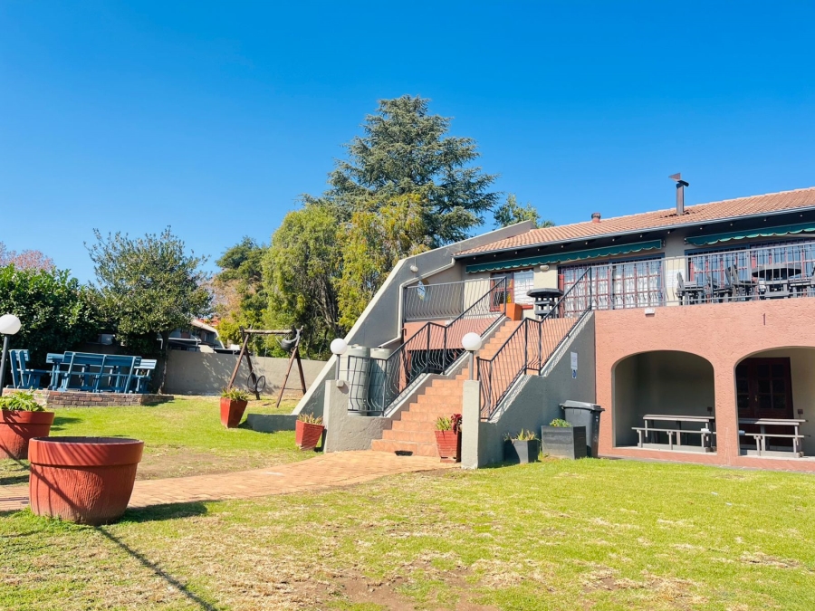 To Let 2 Bedroom Property for Rent in Sunninghill Gauteng