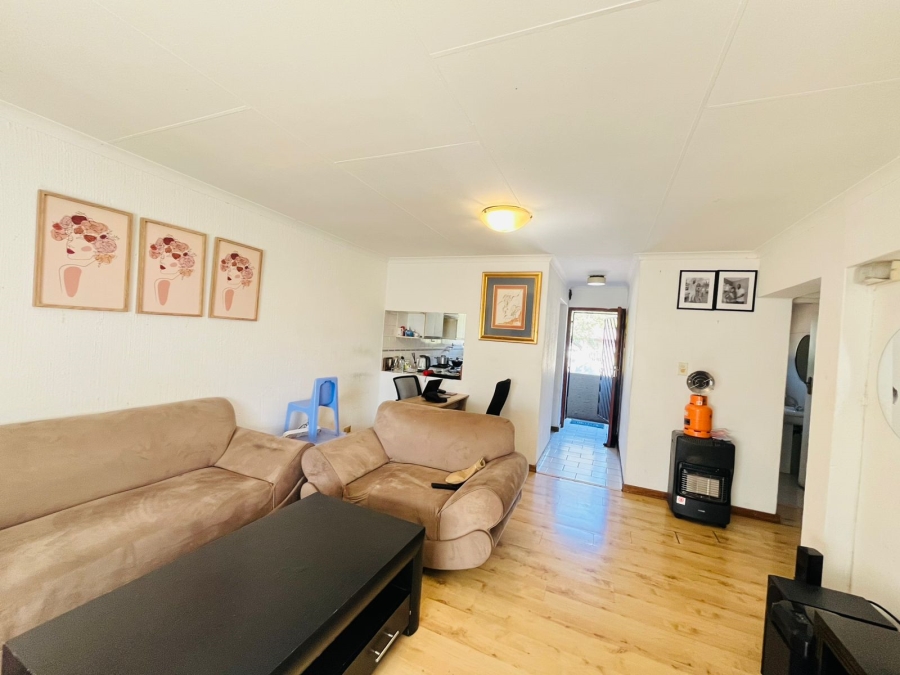 To Let 2 Bedroom Property for Rent in Sunninghill Gauteng