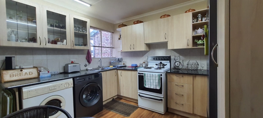 2 Bedroom Property for Sale in Groblerpark Gauteng