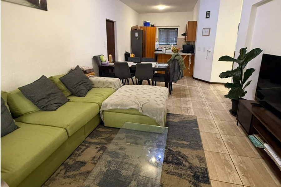 To Let 2 Bedroom Property for Rent in Paulshof Gauteng