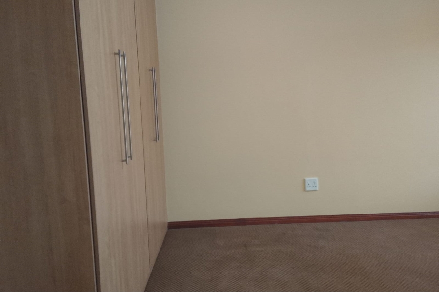 To Let 3 Bedroom Property for Rent in Kyalami Crest Estate Gauteng