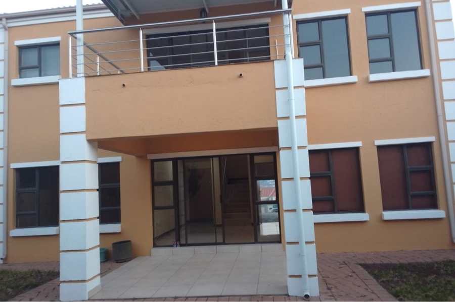 To Let 3 Bedroom Property for Rent in Kyalami Crest Estate Gauteng