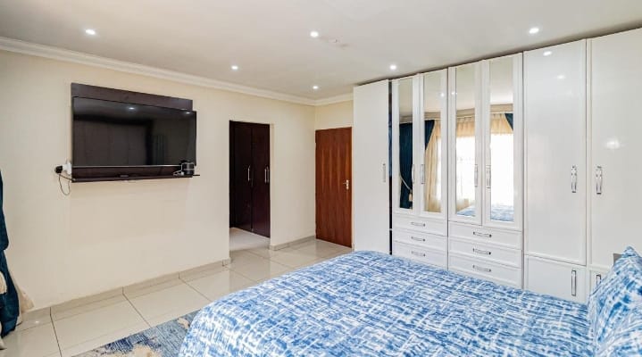 3 Bedroom Property for Sale in New Redruth Gauteng