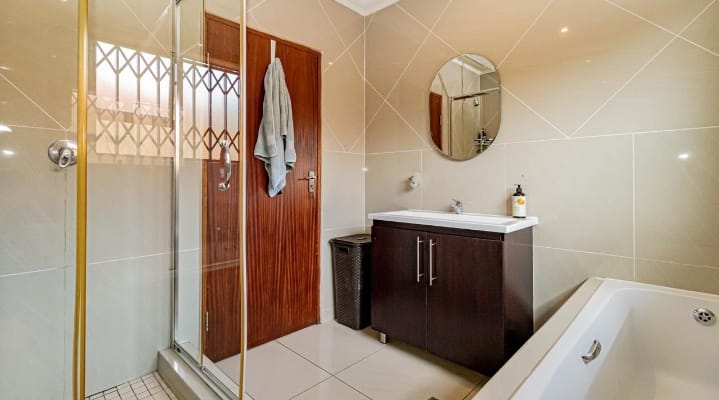 3 Bedroom Property for Sale in New Redruth Gauteng
