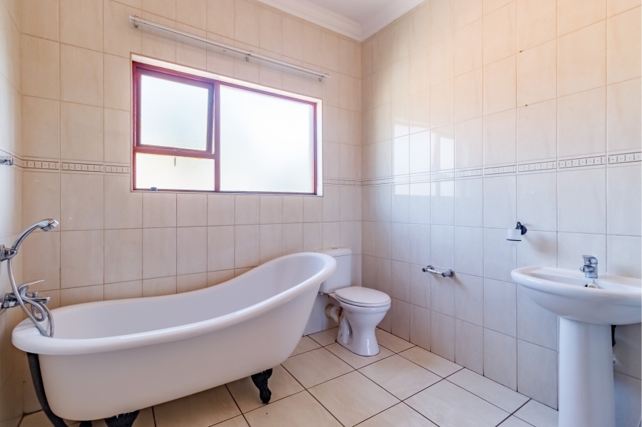 4 Bedroom Property for Sale in Craigavon Gauteng
