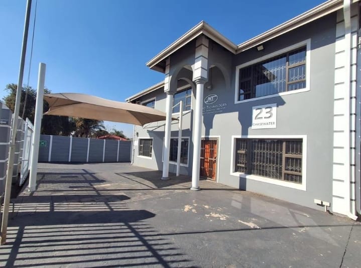 5 Bedroom Property for Sale in New Redruth Gauteng