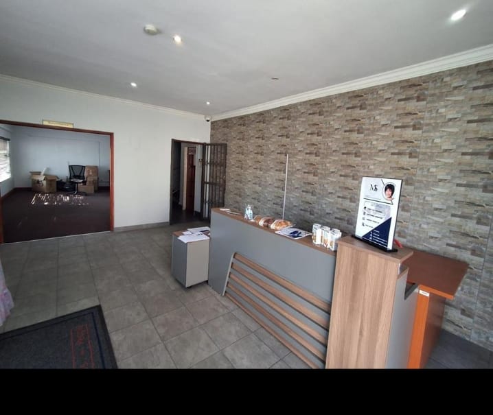 5 Bedroom Property for Sale in New Redruth Gauteng